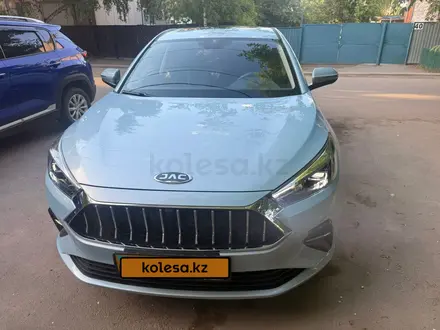 JAC J7 2025 года за 5 990 000 тг. в Костанай – фото 2