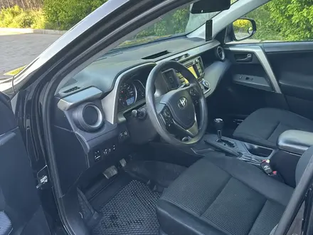 Toyota RAV4 2015 года за 6 800 000 тг. в Актобе – фото 5