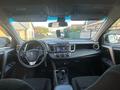 Toyota RAV4 2015 года за 6 800 000 тг. в Актобе – фото 3