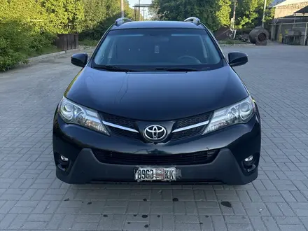 Toyota RAV4 2015 года за 6 800 000 тг. в Актобе – фото 2