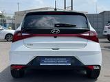 Hyundai i20 2023 года за 9 890 000 тг. в Шымкент – фото 4
