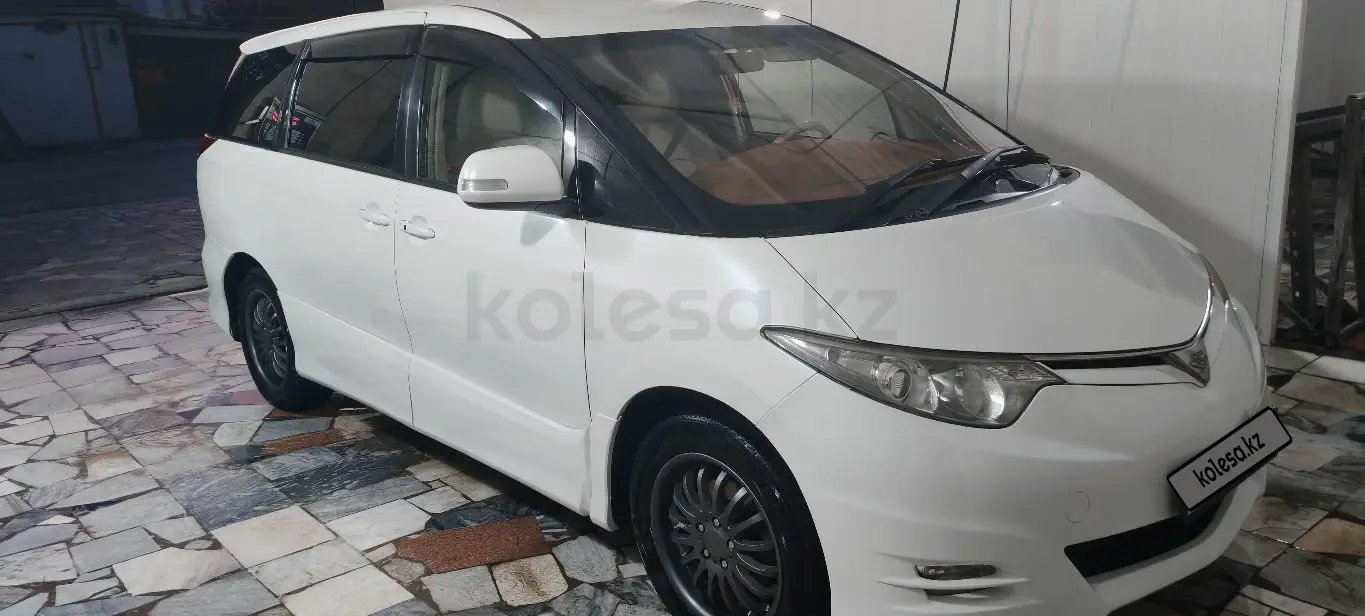 Toyota Estima, 2008