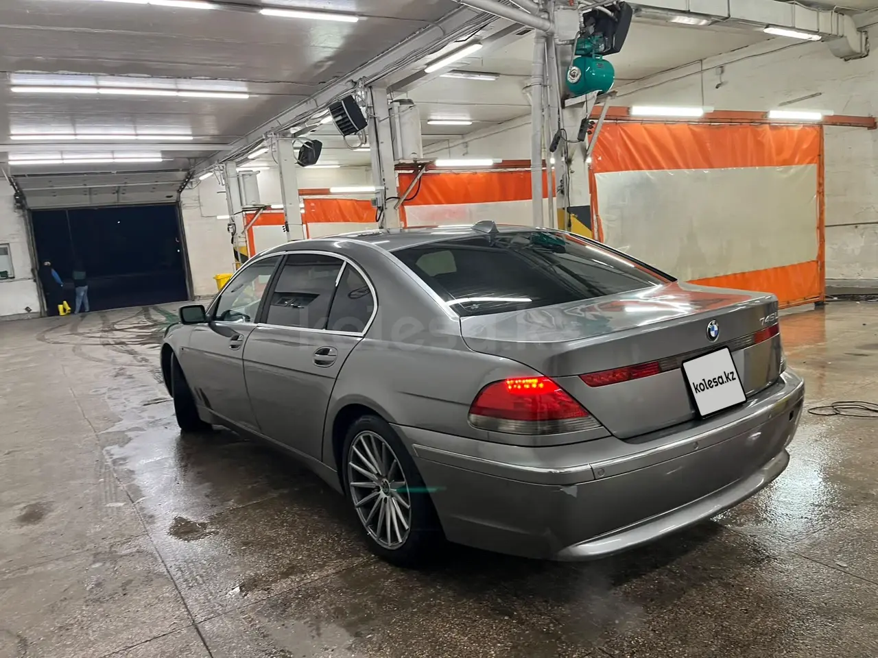 BMW 7 Series, 2004