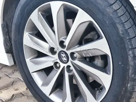 Hyundai Sonata 2015 года за 6 300 000 тг. в Алматы – фото 14