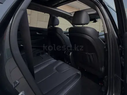 Hyundai Santa Fe 2022 года за 18 000 000 тг. в Актобе – фото 35