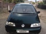 Volkswagen Sharan 1996 года за 1 750 000 тг. в Шымкент