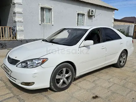 Toyota Camry 2004 года за 3 600 000 тг. в Жанаозен – фото 2