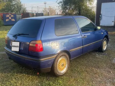 Volkswagen Golf 1994 года за 1 200 000 тг. в Лисаковск – фото 5