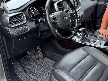Kia Sorento 2019 года за 10 900 000 тг. в Алматы – фото 15