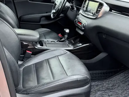 Kia Sorento 2019 года за 10 900 000 тг. в Алматы – фото 17
