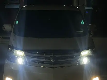 Toyota Alphard 2006 годаүшін7 400 000 тг. в Тараз