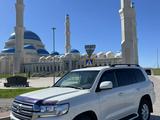 Toyota Land Cruiser 2018 годаүшін33 500 000 тг. в Астана – фото 2