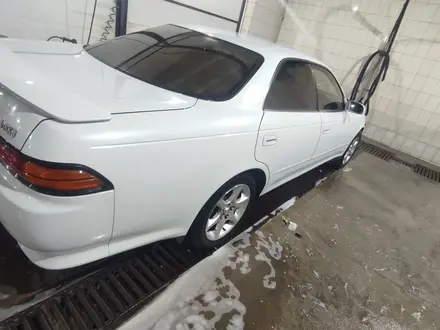 Toyota Mark II 1996 года за 3 300 000 тг. в Астана – фото 2