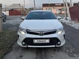 Toyota Camry 2016 года за 13 800 000 тг. в Шымкент – фото 2