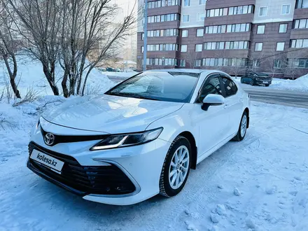 Toyota Camry 2021 года за 14 900 000 тг. в Астана – фото 6