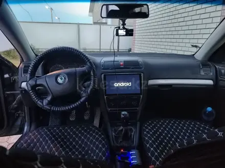 Skoda Octavia 2006 года за 2 400 000 тг. в Актобе – фото 9