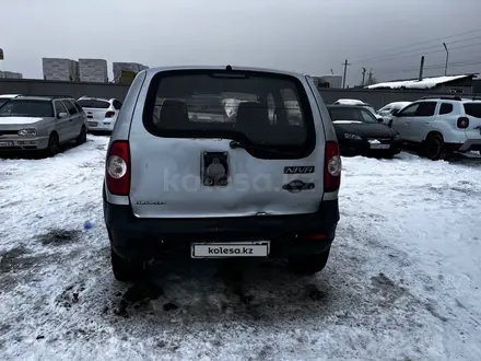 Chevrolet Niva 2012 года за 1 630 000 тг. в Алматы – фото 2