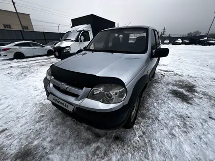 Chevrolet Niva 2012 года за 1 630 000 тг. в Алматы – фото 5