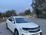 Toyota Camry 2015 года за 10 200 000 тг. в Алматы – фото 2