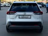 Toyota RAV4 2021 года за 14 500 000 тг. в Актобе – фото 5