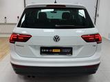 Volkswagen Tiguan 2017 года за 10 790 000 тг. в Атырау – фото 5