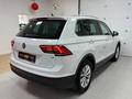 Volkswagen Tiguan 2017 года за 10 490 000 тг. в Атырау – фото 6