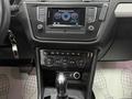 Volkswagen Tiguan 2017 года за 10 490 000 тг. в Атырау – фото 14