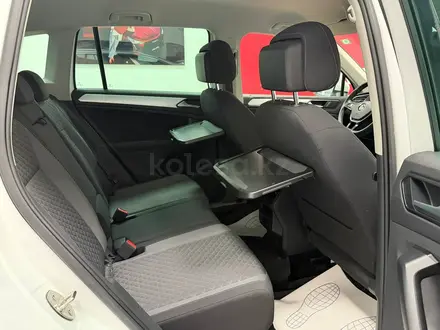 Volkswagen Tiguan 2017 года за 10 490 000 тг. в Атырау – фото 16