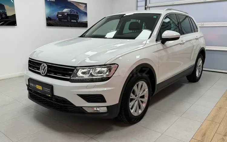 Volkswagen Tiguan 2017 года за 10 490 000 тг. в Атырау