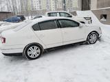 Volkswagen Passat 2005 годаfor3 550 000 тг. в Астана – фото 2