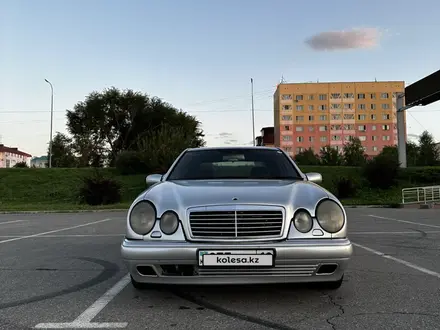 Mercedes-Benz E 320 1996 года за 3 000 000 тг. в Талдыкорган – фото 11