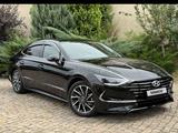 Hyundai Sonata 2021 годаүшін11 200 000 тг. в Алматы