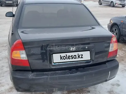 Hyundai Accent 2008 года за 1 750 000 тг. в Актобе – фото 4