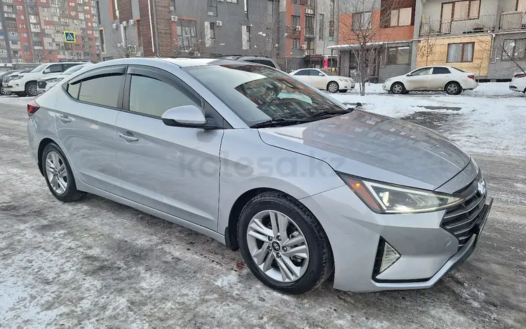 Hyundai Elantra 2020 годаfor9 300 000 тг. в Алматы