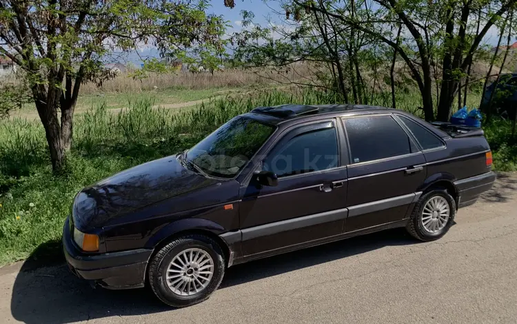 Volkswagen Passat 1991 года за 900 000 тг. в Алматы