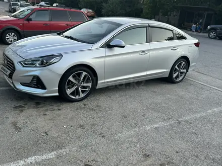 Hyundai Sonata 2018 года за 8 400 000 тг. в Алматы – фото 8