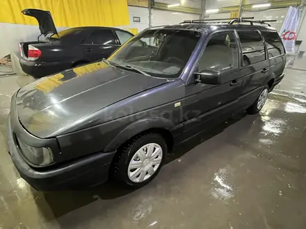 Volkswagen Passat 1991 года за 1 200 000 тг. в Астана – фото 6