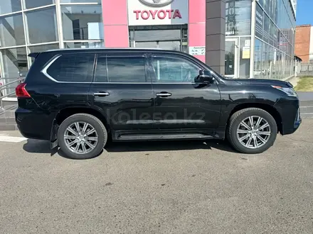 Lexus LX 570 2015 года за 34 280 000 тг. в Усть-Каменогорск – фото 25