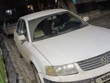 Volkswagen Passat 1997 года за 1 400 000 тг. в Актобе – фото 2