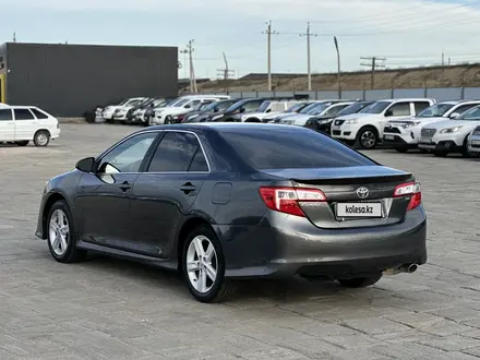 Toyota Camry 2013 года за 8 000 000 тг. в Атырау – фото 3