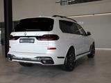 BMW X7 XDrive 40i 2026 года за 95 247 413 тг. в Экибастуз – фото 5