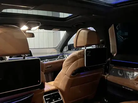 BMW 750 2016 года за 28 500 000 тг. в Алматы – фото 7