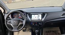 Hyundai Accent 2020 года за 7 200 000 тг. в Атырау – фото 2