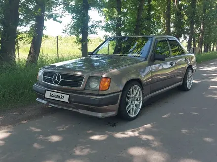 Mercedes-Benz E 300 1990 года за 1 650 000 тг. в Алматы – фото 6