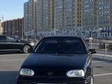 Volkswagen Golf 1995 года за 2 100 000 тг. в Актау – фото 2