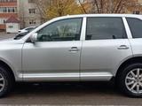 Porsche Cayenne 2007 года за 6 500 000 тг. в Актобе – фото 2