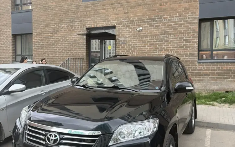 Toyota RAV4 2012 года за 7 000 000 тг. в Астана