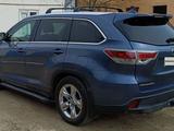 Toyota Highlander 2015 года за 10 800 000 тг. в Атырау – фото 3