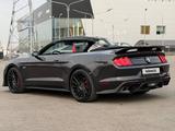 Ford Mustang 2022 года за 22 000 000 тг. в Алматы – фото 2