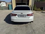Toyota Camry 2018 годаүшін11 900 000 тг. в Атырау – фото 5